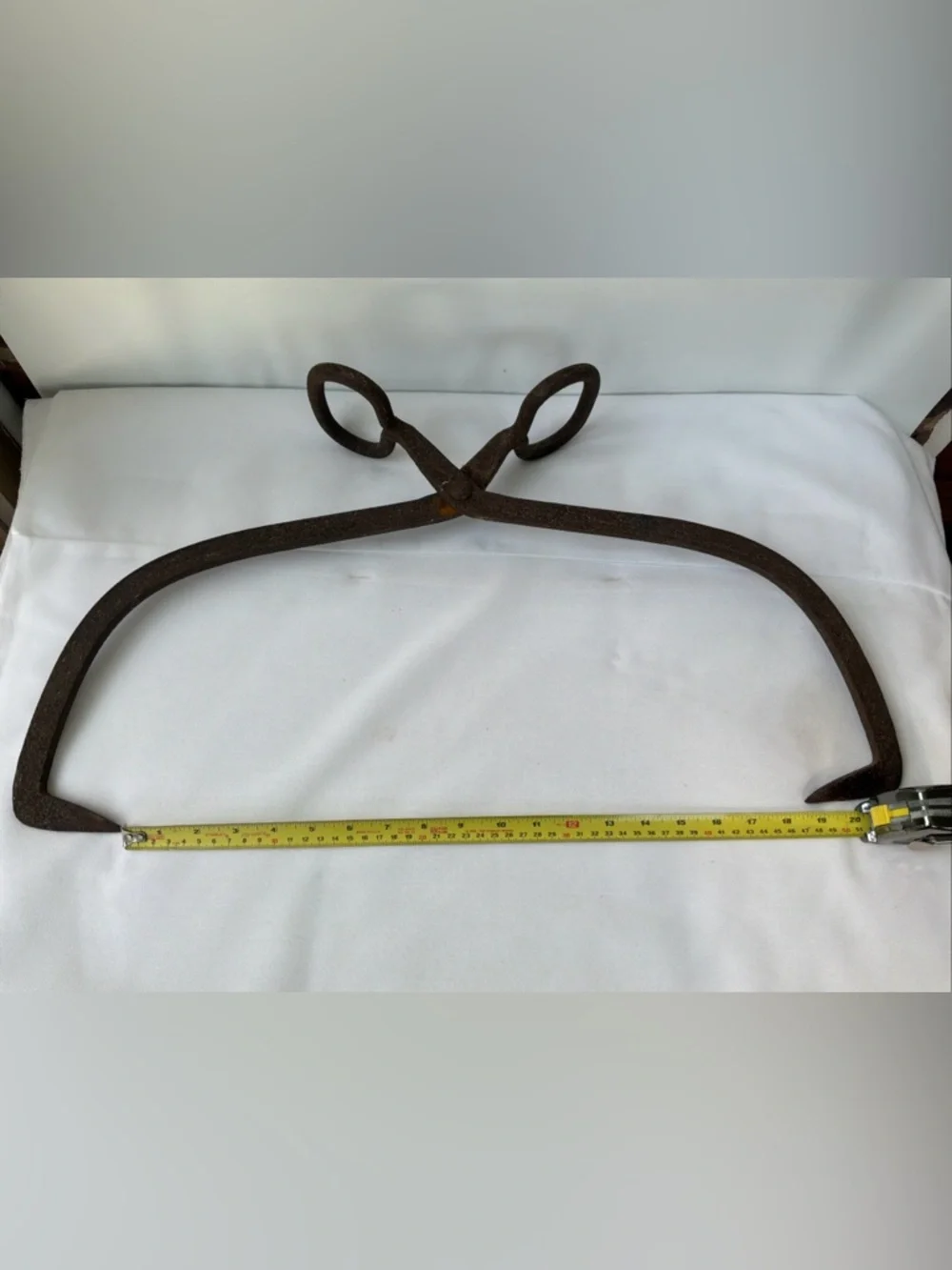 ANTIQUE/VINTAGE IRON ICE HAY BLOCK TONGS, PRIMITIVE,RUSTIC 18 Inch